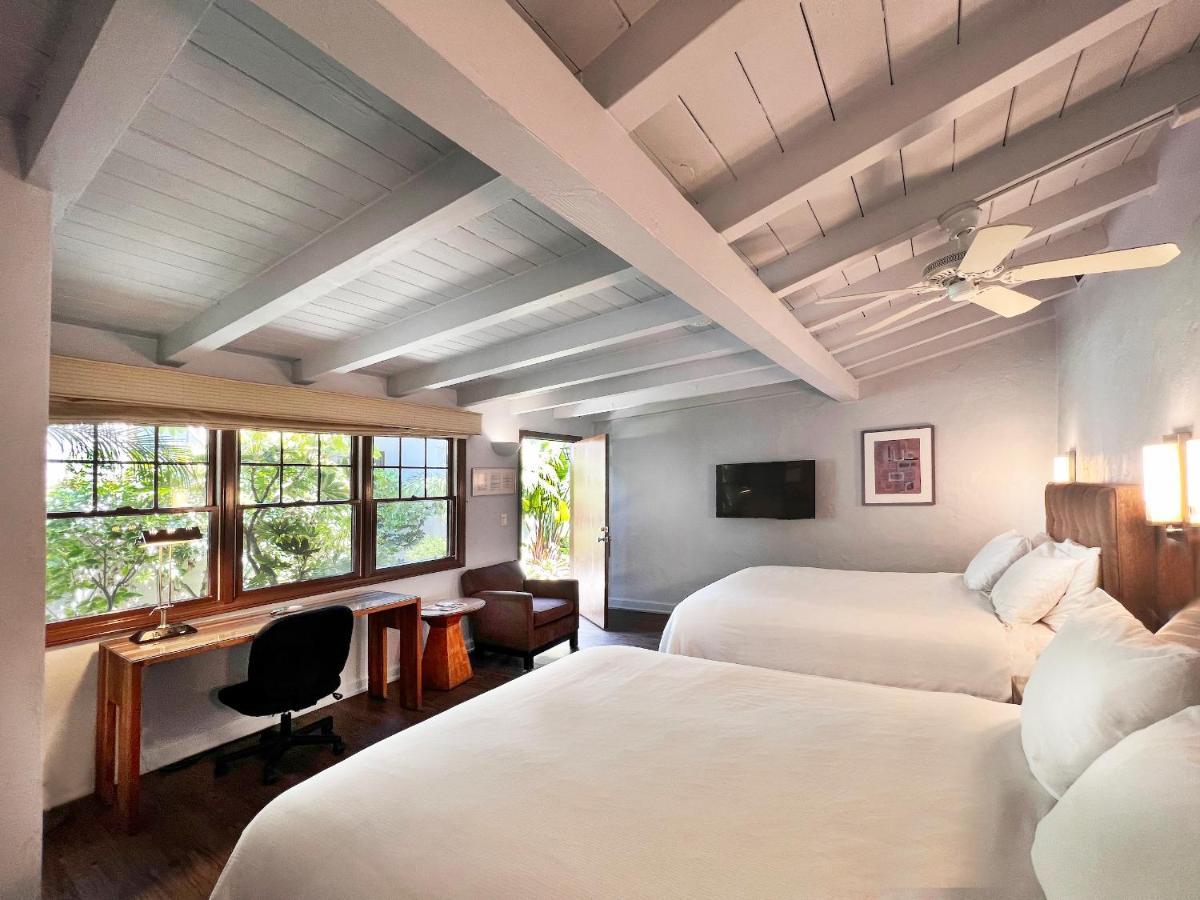 Quadruple Room Private Bathroom