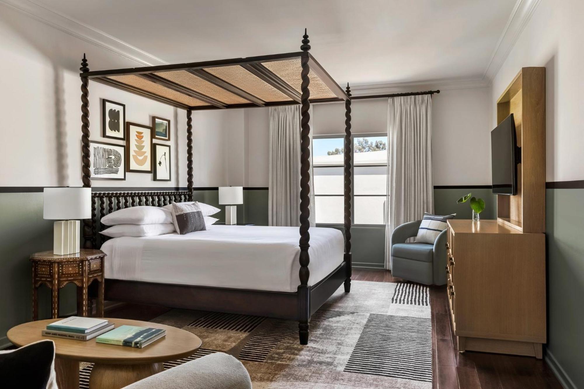Premium King Room