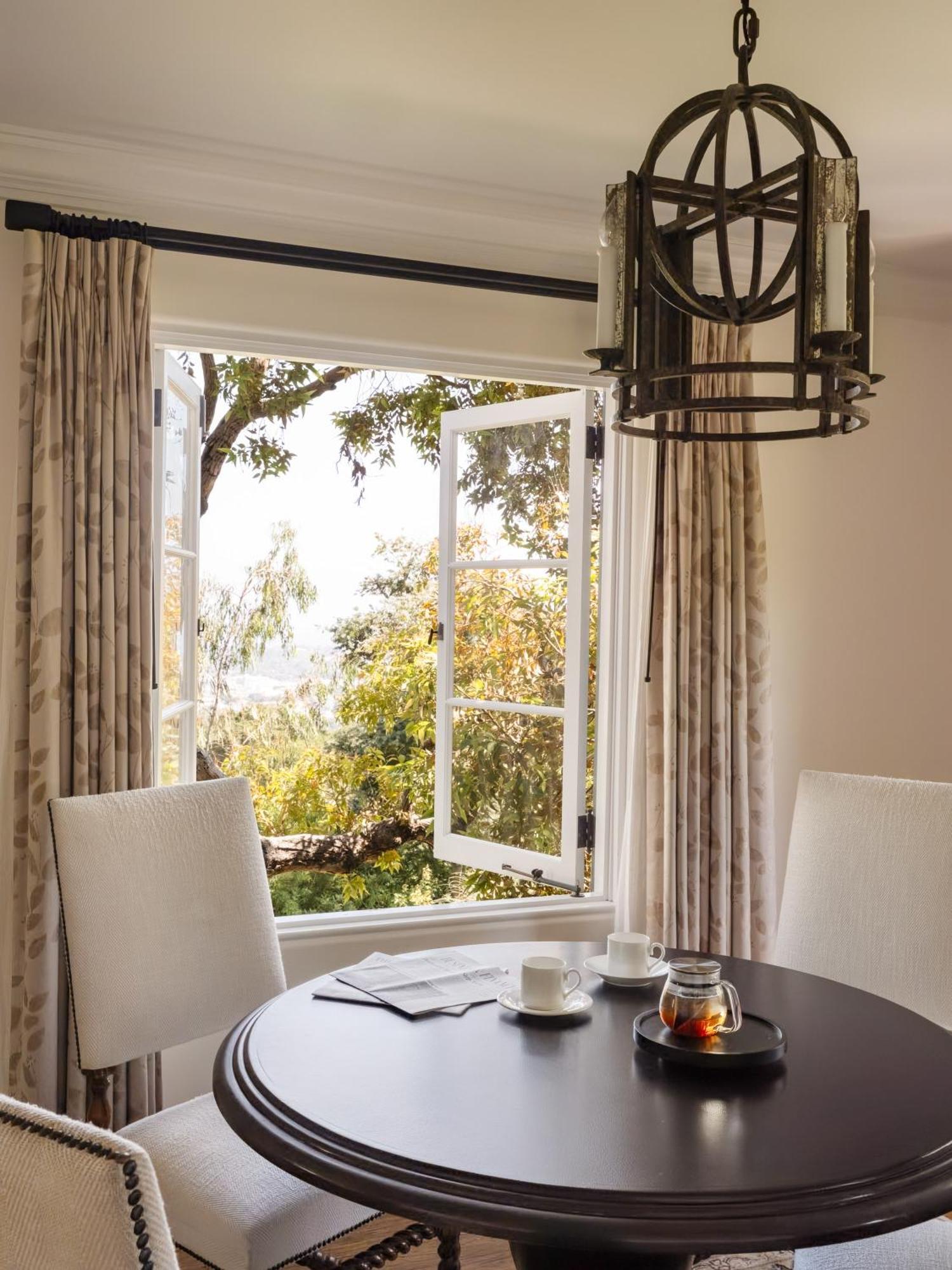 Superior Suite Camellia